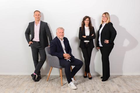 Sinnig-Immobilien - Team Gruppenbild